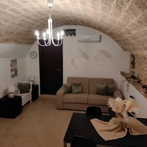 Myrrh Apartment Bari